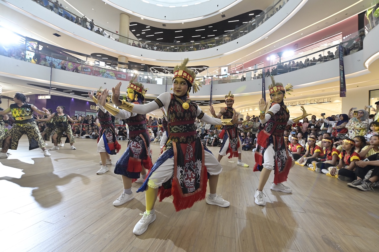 Pecah! Ribuan Penari Semarang Ikut Indonesia Menari 2025, Silak Dance Crew Raih Juara #MenariDiMall