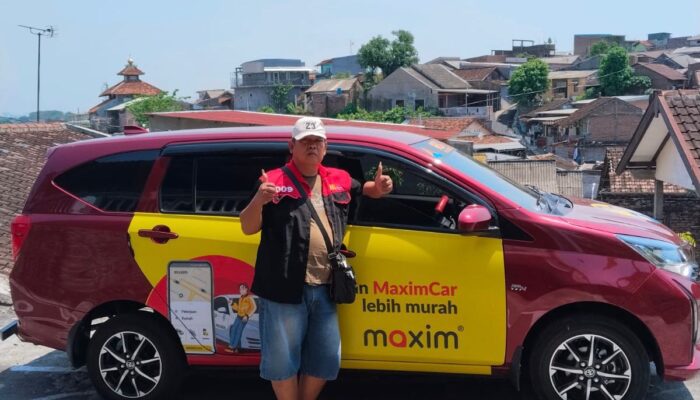 Inspiratif! Kisah Sukses Pengemudi Maxim 61 Tahun Ini Raup Rp11 Juta per Bulan, Kini Punya Mobil 2