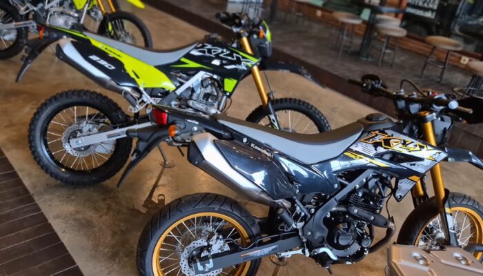 Perbandingan Kawasaki KLX 230 SE vs KLX 230 SM SE: Beda Konsep, Sama Gahar