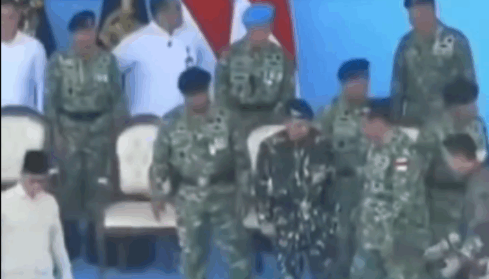 Momen SBY Lewati Kapolri di HUT TNI, Simbol Pesan Nurani atau Sekadar Terlewat?