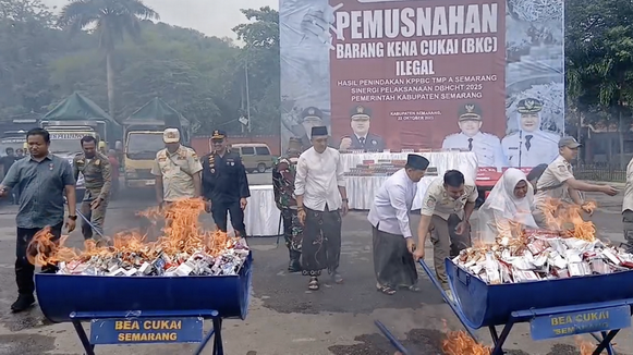 pemusnahan rokok ilegal
