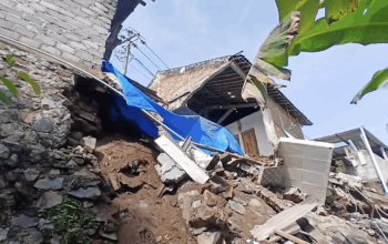 talud milik warga semarang longsor karena hujan
