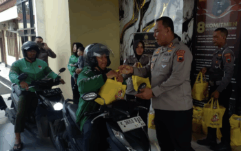Polres Blora dan Komunitas OJOL apel bersama, jaga Kamtibmas wilayah Blora. (Heri/beritajateng.tv)