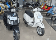 Perbedaan Vespa Sprint dan Primavera Terbaru: Sporty vs Klasik, Mana Pilihanmu?