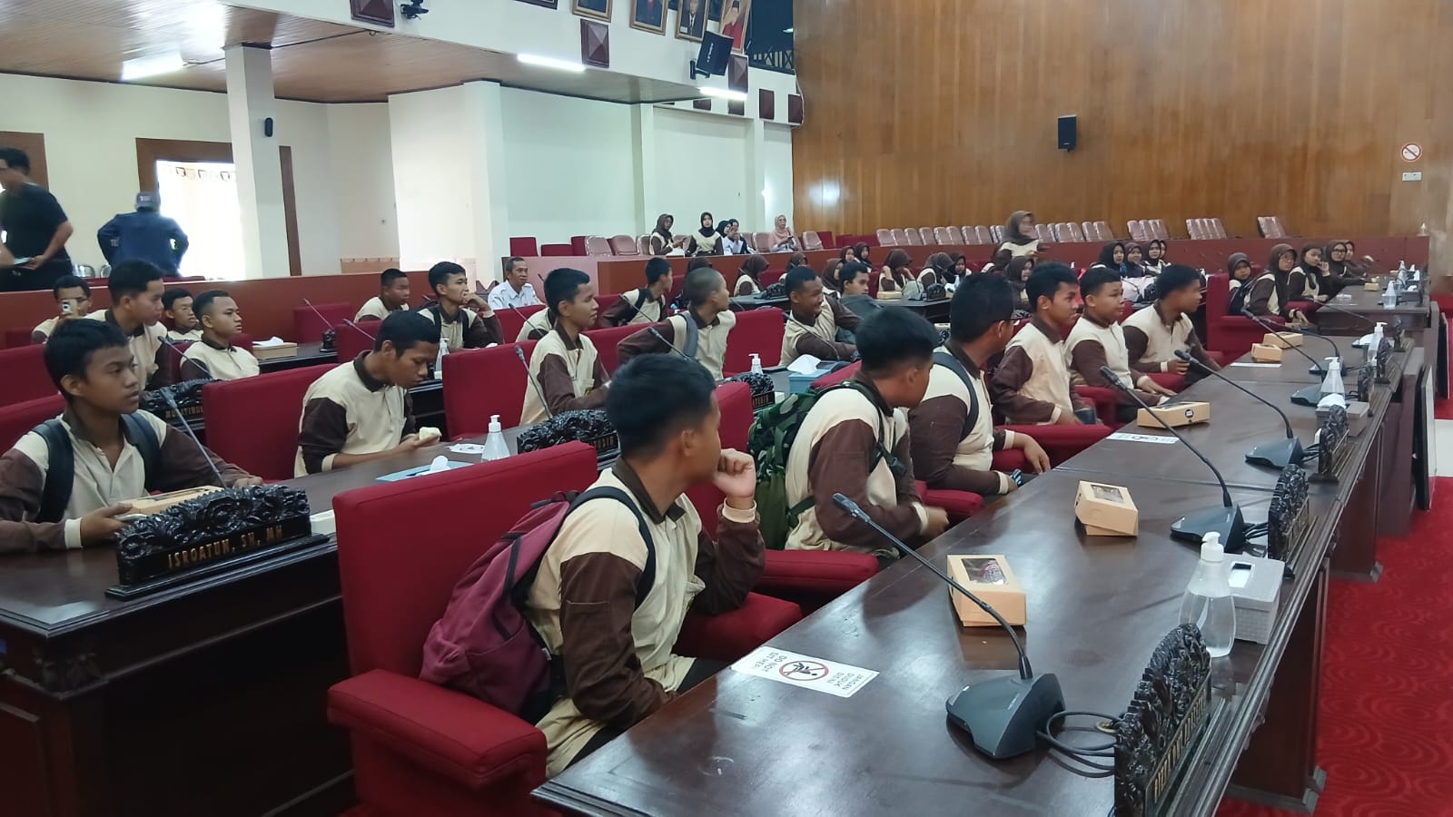 Kegiatan kunjungan belajar siswa siswi SMKN H Moenadi