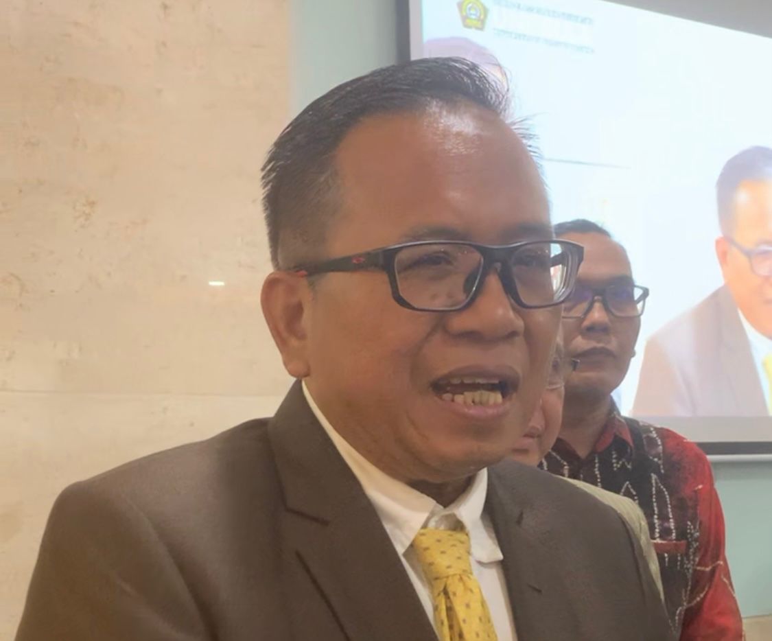 unissula dosen pukul dokter