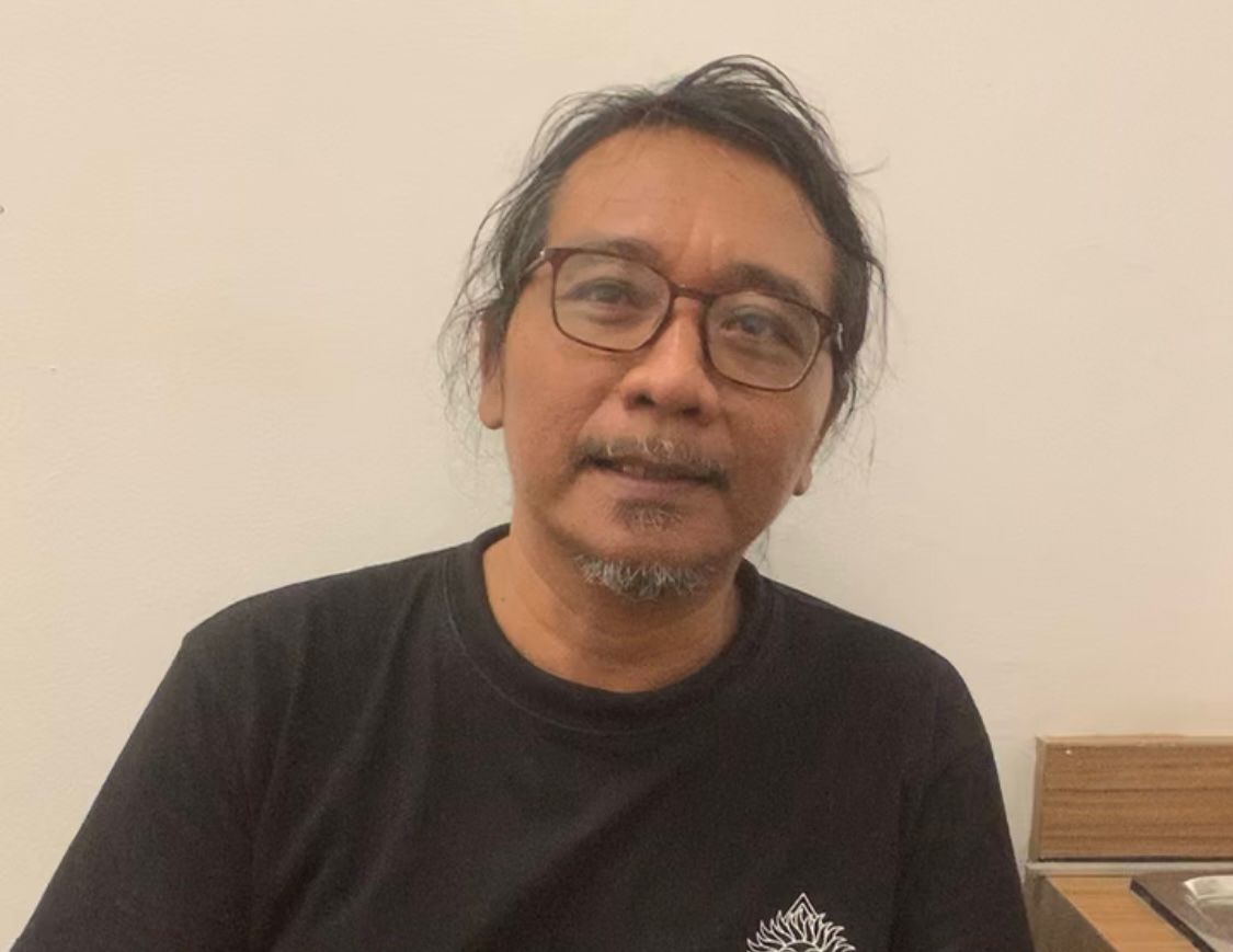 Kesit Wijanarko, kurator pameran "Ketika Api Menyala di Semarang" saat