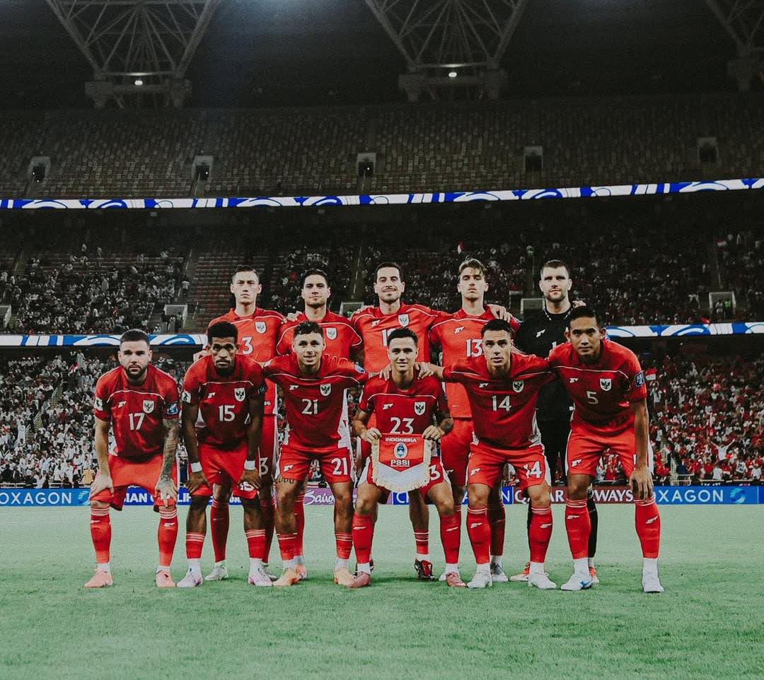Skuad Timnas Indonesia berfoto jelang laga melawan Irak