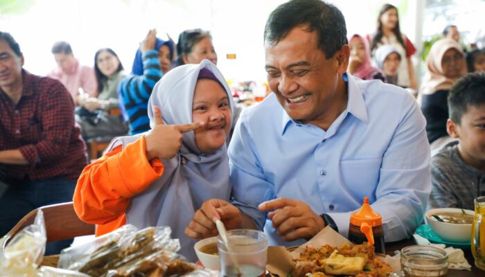 Berbagi Kebahagiaan dengan Penyandang Disabilitas di Jawa Tengah, Ahmad Luthfi: Saya Bapaknya Difabel
