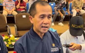 Menteri Transmigrasi Iftitah Sulaiman Suryanagara