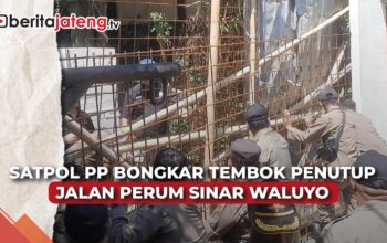 Video Bawa Alat Berat, Satpol PP Bongkar Lagi Tembok Penutup Jalan di Perum Sinar Waluyo Semarang