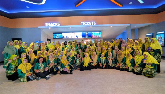 Nobar Film Sosok Oemar Bakri, Guru-Guru PAUD Blora Temukan Refleksi Diri di Layar Bioskop: Ini Kisah Kita