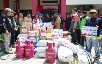 Pertamina dan Komunitas Motor Salurkan 500 Paket Bantuan Warga Terdampak Banjir Semarang