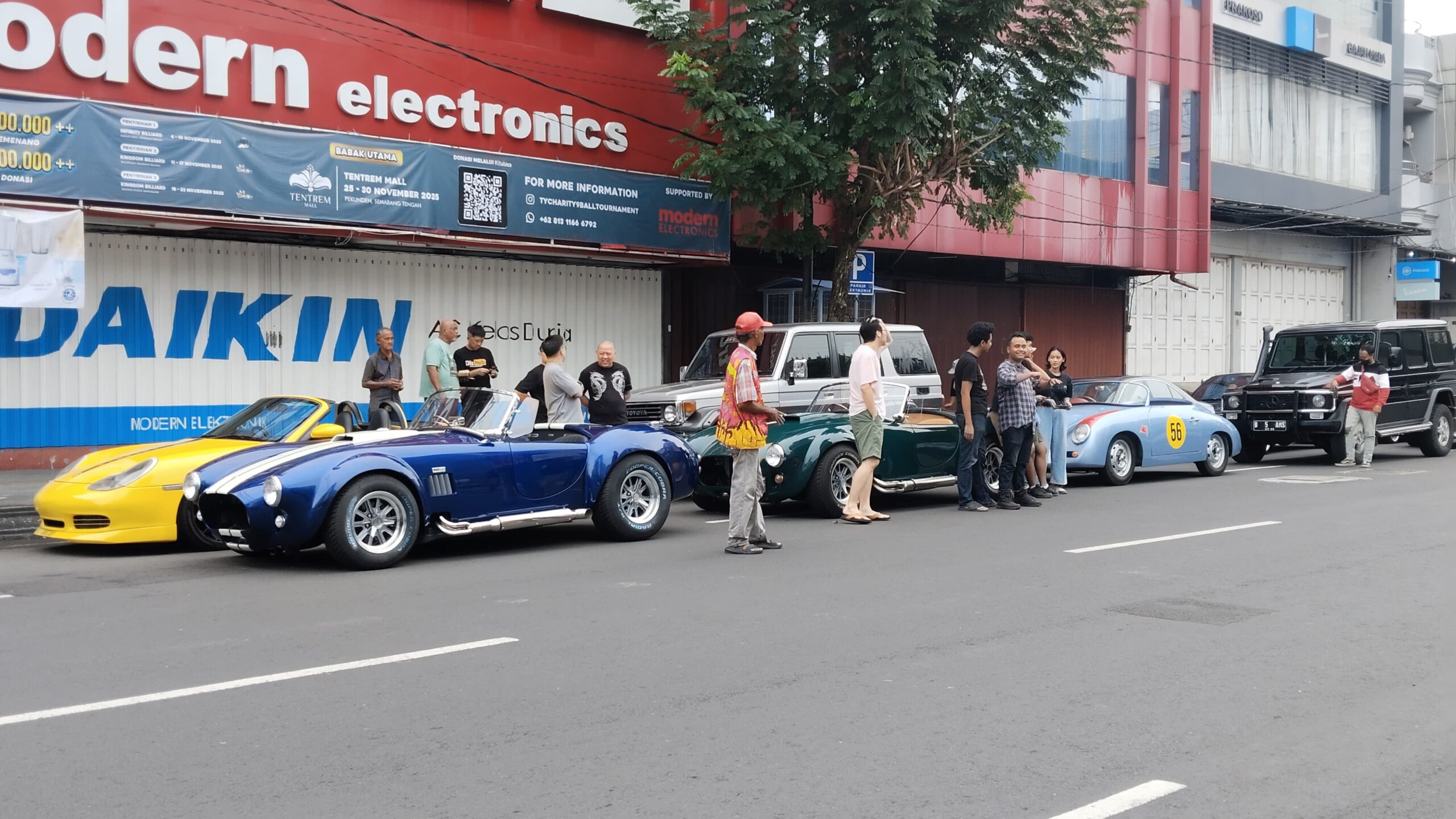 Dishub Klarifikasi: Kopdar Komunitas Mobil di Blok GM Bukan Dibubarkan, Hanya Diatur