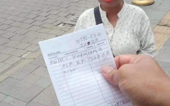 Viral Jukir Liar di Kota Lama Beri Nota Kasbon untu Karcis Parkir, Dishub Semarang Perketat Pengawasan