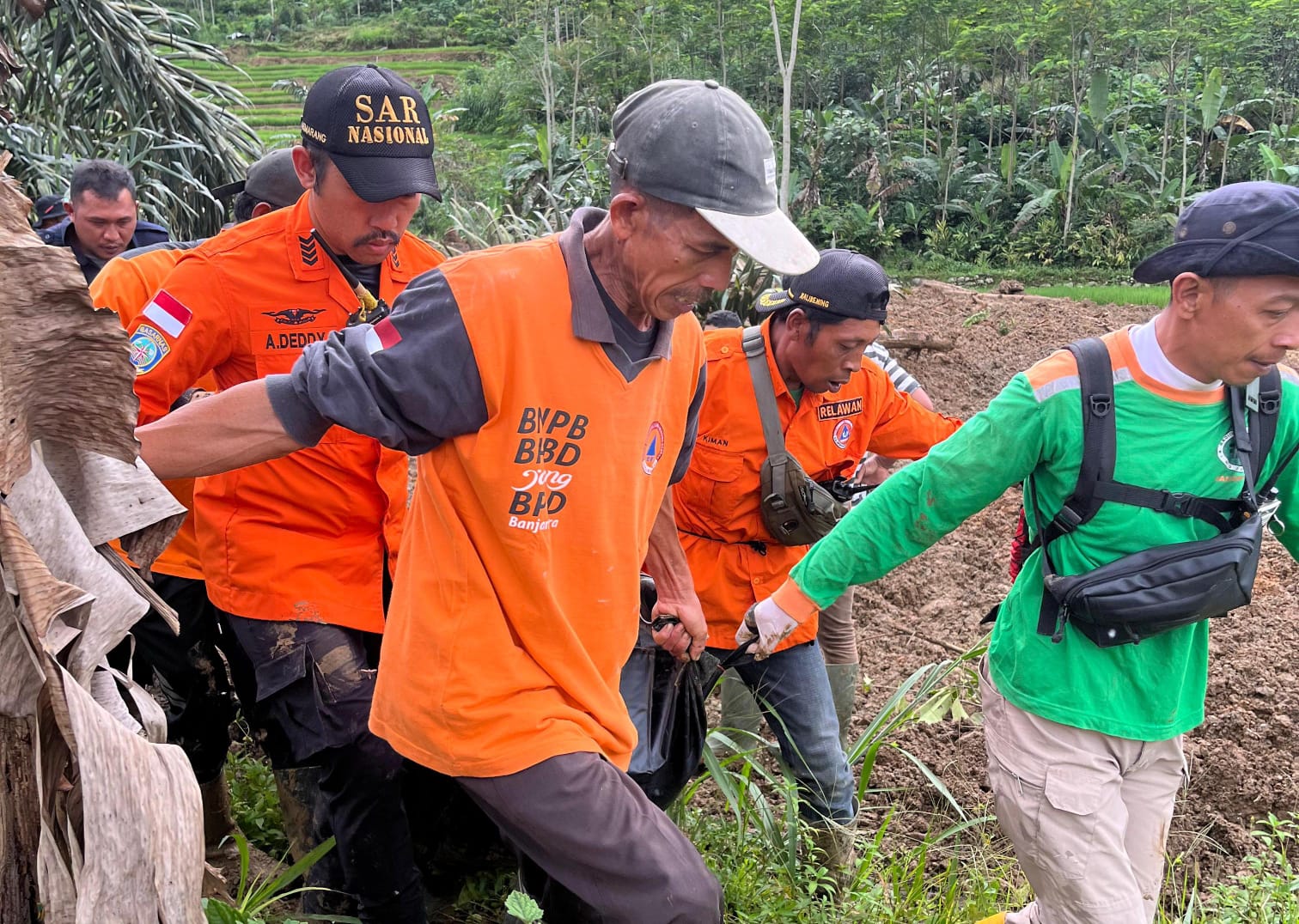 800 Warga Mengungsi, 27 Orang Hilang akibat Longsor di Pandanarum Banjarnegara