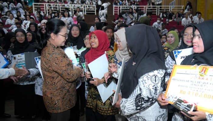 Pesan Walikota Semarang di Hari Guru Nasional, Ajak Pendidik Ikuti Perkembangan Zaman