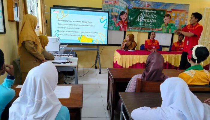 Perjalanan Inspiratif Joko dan Ghofur, Dua Alumni SLB Lasem Bangun Karier di Alfamart