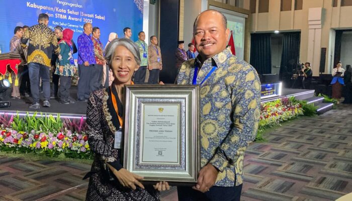 Berhasil Wujudkan Kabupaten/Kota Sehat, Pemprov Jateng Raih Penghargaan Swasti Saba 2025
