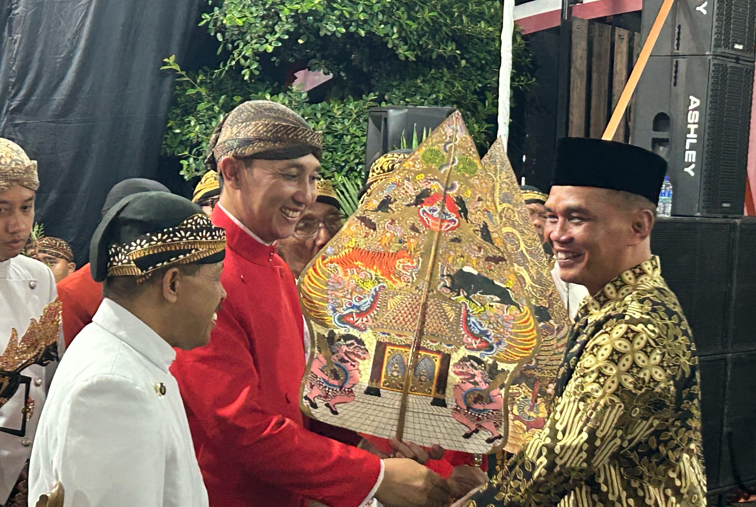 Ketua DPRD Jateng Sumanto