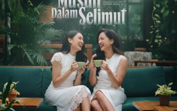 Film musuh dalam selimut