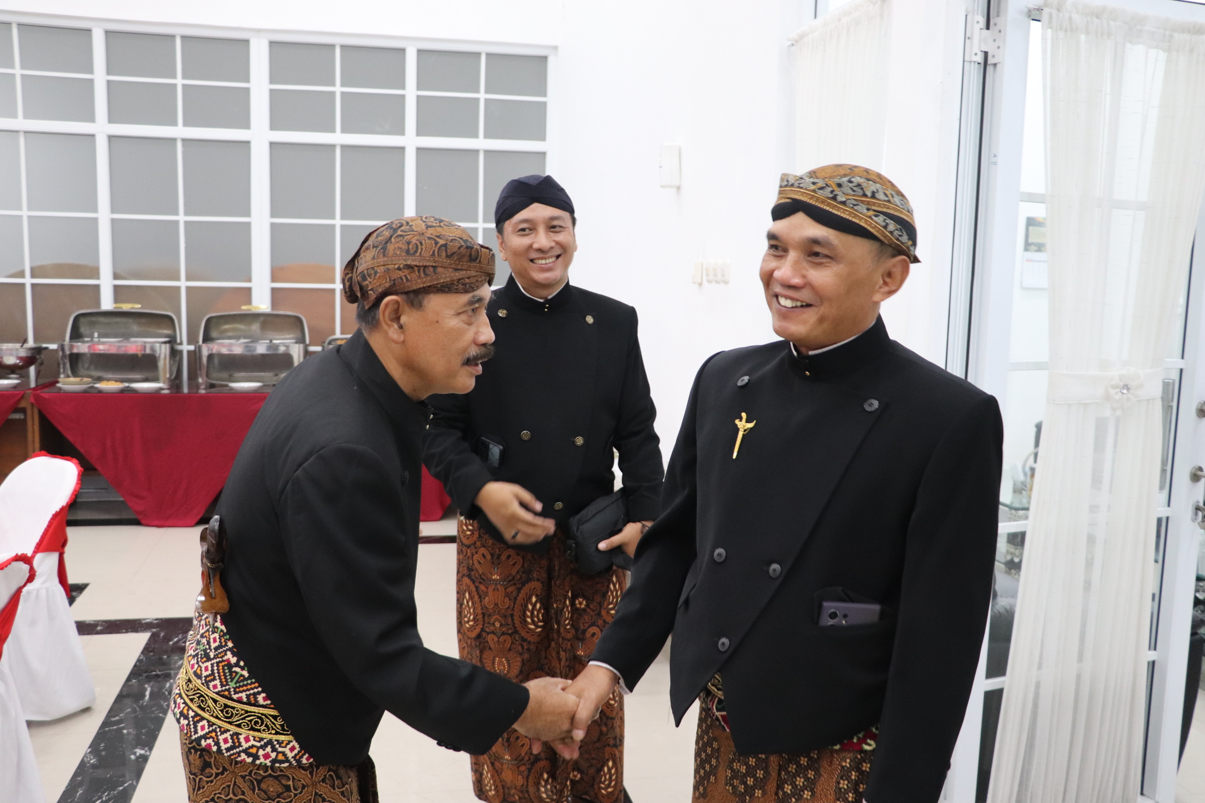 Ketua DPRD Jateng Sumanto