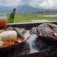 Menikmati Ikan Asapan Bonus Panorama Sawah-Gunung di Ambarawa, Sambalnya Jawa Timuran!