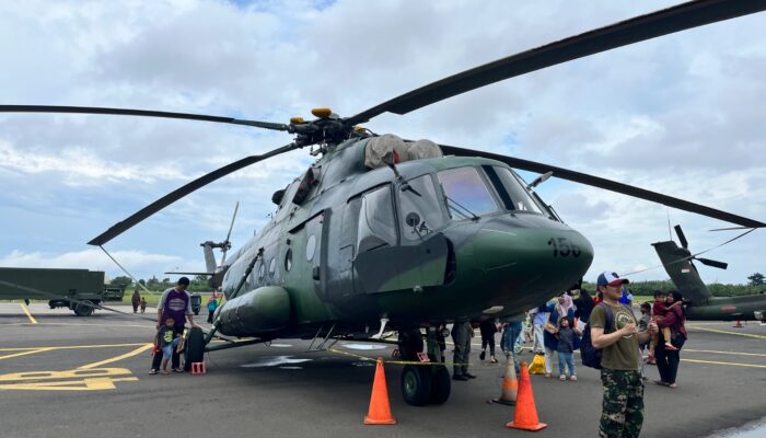 Semarak Pameran Alutsista Penerbad Expo 2025, Helikopter Mil Mi-17 Buatan Rusia Jadi Primadona
