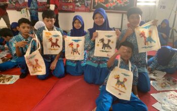 SMPN 32 Semarang Membatik