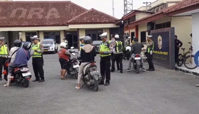 Hari Pertama Operasi Zebra Candi 2025 di Blora, 35 Pengendara Kena Tilang