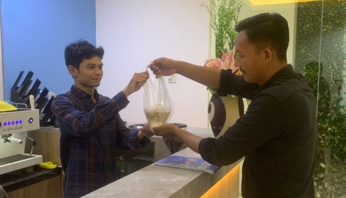 Bangkit dari PHK, Tim Jasa Suruh Semarang Bertahan Hidup dan Menemukan Makna Baru