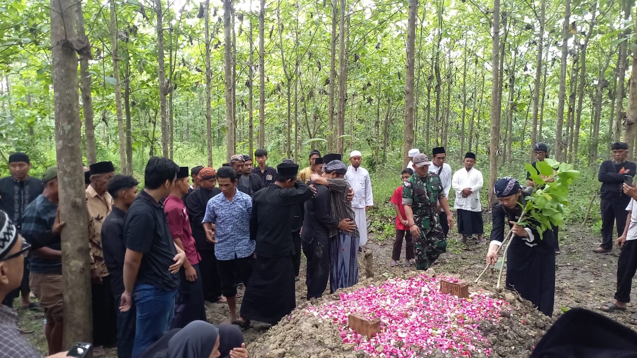 pemakaman samin sedulur