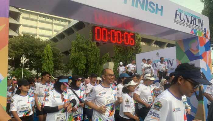 Jadi Momentum Gerakan Hidup Sehat, Ribuan Warga Ramaikan DPRD Jateng Fun Run