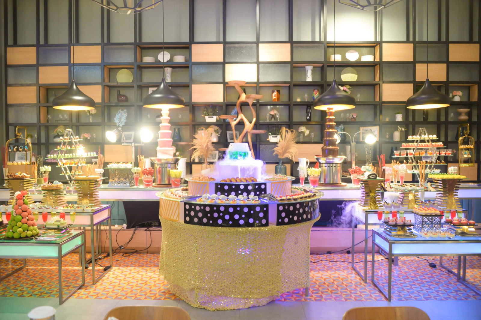 Menyambut libur Natal dan Tahun Baru 2026, Gumaya Tower Hotel menghadirkan rangkaian promo spesial. (Dok)