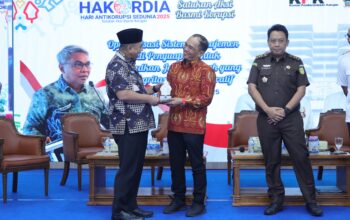 Ketua DPRD Jateng Sumanto