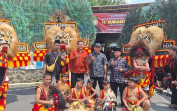 Ketua DPRD Jateng Sumanto