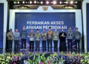 Kota Semarang Raih Apresiasi Kinerja Pemerintah Daerah Bidang Pendidikan dari Kemendagri