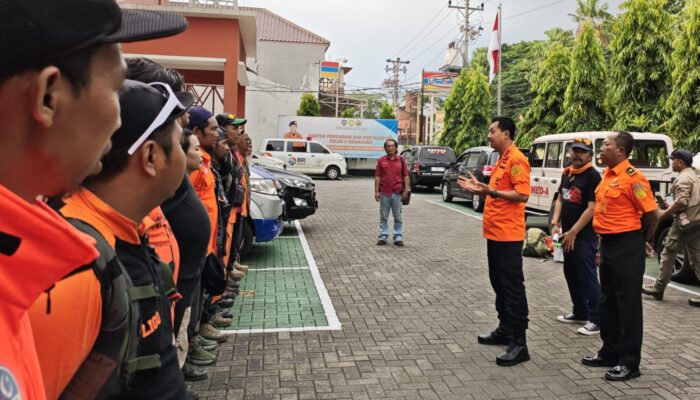 Basarnas Semarang Berangkatkan 40 Relawan SAR Jateng ke Lokasi Bencana di Sumatera