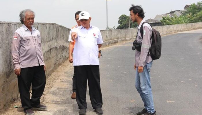 Tanjakan Kalipancur Retak Akibat Tanah Ambles, DPU Awasi Perbaikan Jalan dari CSR PT Prabu