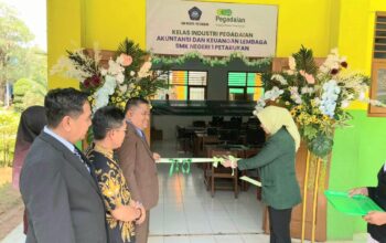 Pegadaian Kanwil XI Kembangkan Talenta Muda Lewat Kelas Industri di SMKN 1 Petarukan