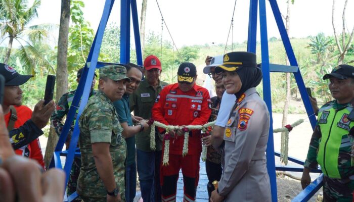 Bantu Akses Warga, PT Pegadaian Resmikan Jembatan Gantung Kalikurmo