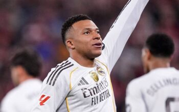 Selebrasi Kilyan Mbappe saat mencetak gol di Real Madrid