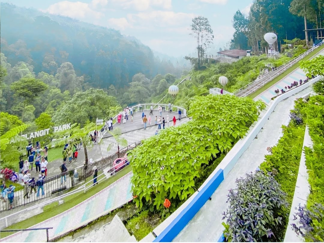 Wisata Kembang Langit Park