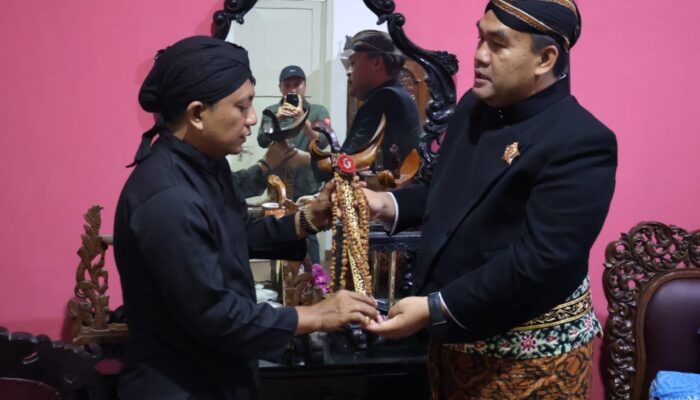 Sambut Hari Jadi ke-276, Pemkab Blora Gelar Tradisi Jamasan Keris Kiai Bismo Warisan Bupati Terdahulu