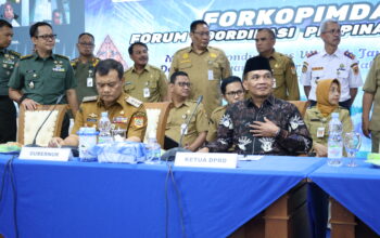 Ketua DPRD Jateng Sumanto