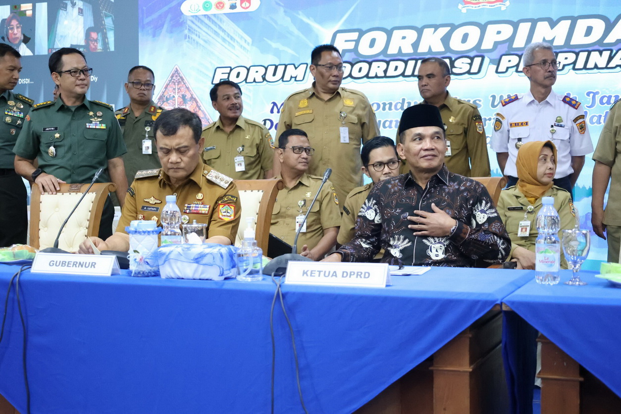 Ketua DPRD Jateng Sumanto