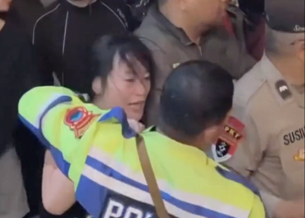 wna tabrak pemotor semarang