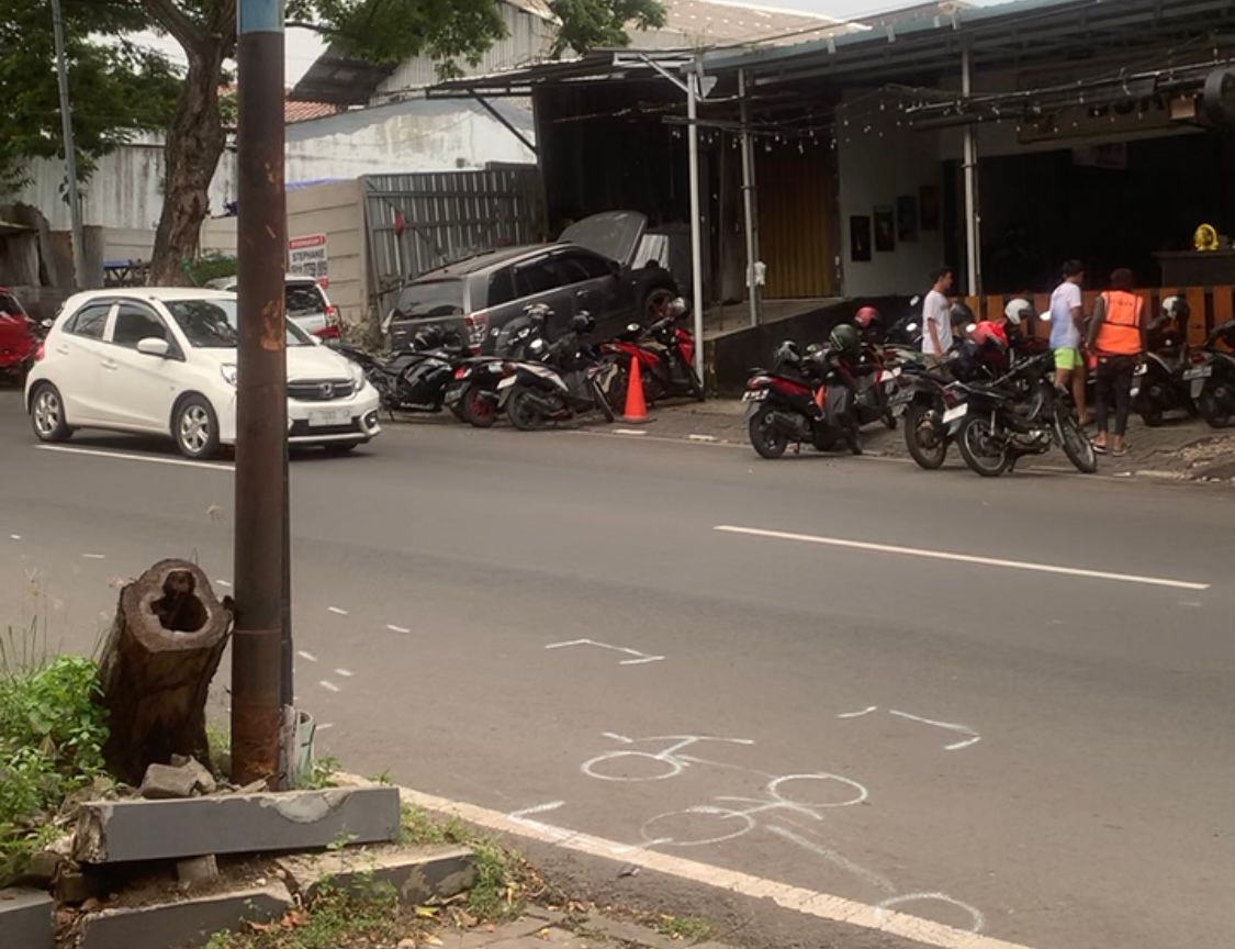 lokasi kecelakaan mobil dan motor semarang