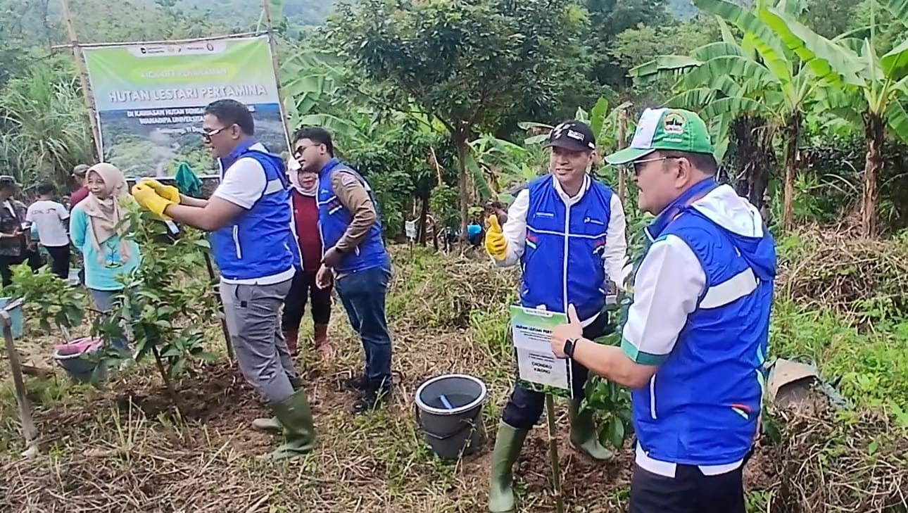 Kick off penanaman hutan lestari seluas 48 hektare di kawasan hutan dengan tujuan khusus (KHDTK) Wanadipa Undip, di wilayah Desa Kaligawe, Kecamatan Ungaran Timur, Kabupaten Semarang, Kamis, 11 Desember 2025. (Bowo Pribadi/beritajateng.tv)