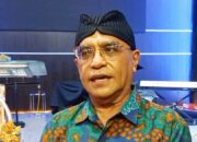 Anggota Komisi VII DPR RI, Samuel JD Wattimena saat menghadiri perayaan Natal Bersama, di Sekretariat Gereja Jemaat Kristus Indonesia (GKJI) Salatiga, Sabtu 20 Desember 2025. (Bowo Pribadi/beritajateng.tv)